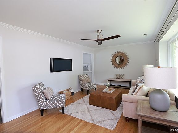 3rd image of 8034 Meadow Dr