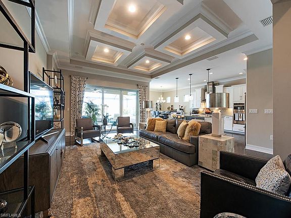 5th image of 9395 Nicolo Ct