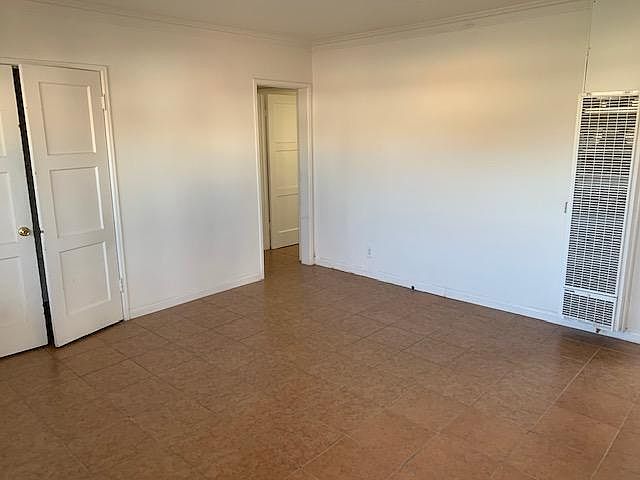2nd image of 4-12583 Adelphia Ave #4