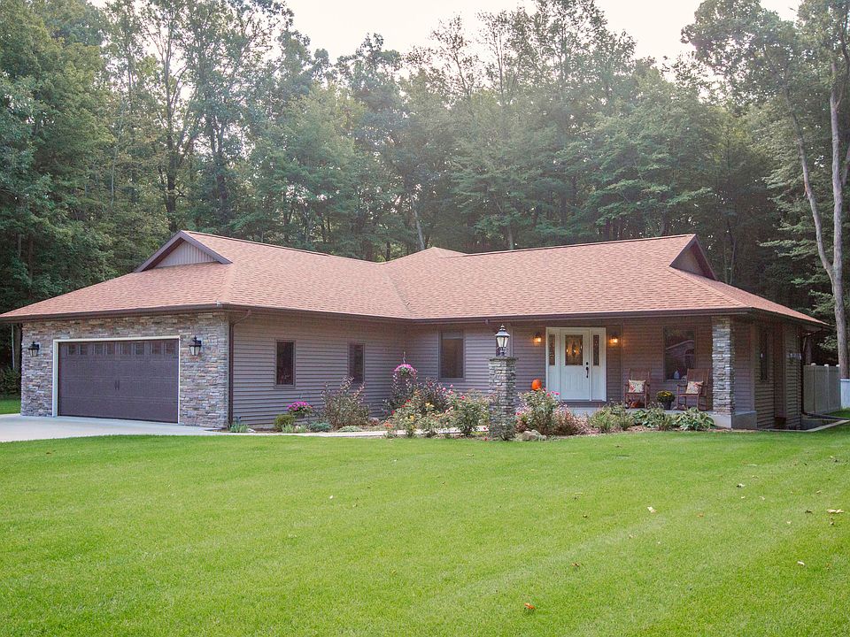 1st image of 21813 Wright Pl