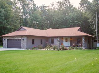 21813 Wright Pl, Edwardsburg, MI 49112