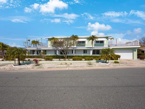 11485 2nd St E, Treasure Island, FL 33706