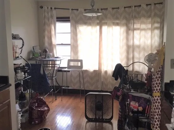 4208 N Leavitt St APT 3, Chicago, IL 60618