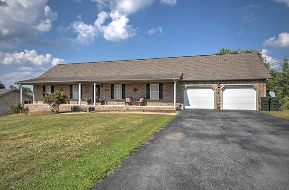 1st image of 164 Harmony Acres Dr E