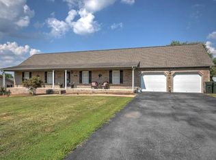 164 Harmony Acres Dr E, Jonesborough, TN 37659