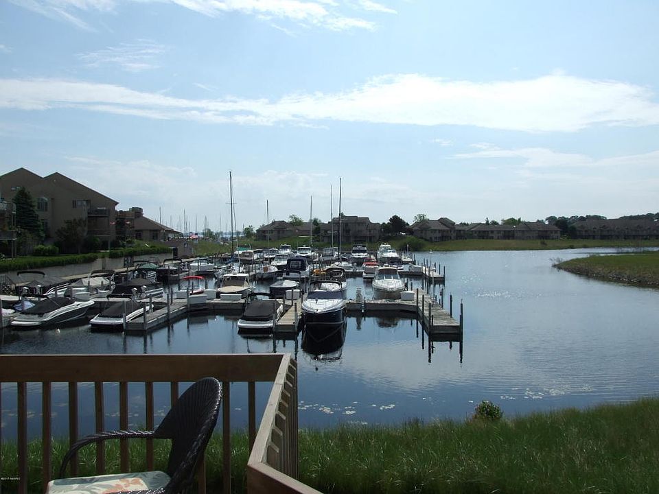 1468 W Harbour Towne Cir, Muskegon, MI 49441 Zillow