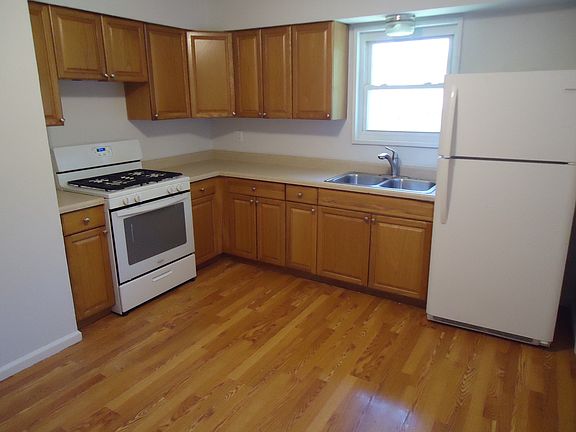 3rd image of 308 Martigney Dr