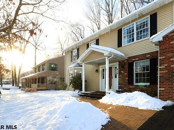 2nd image of 619 Severn Dr