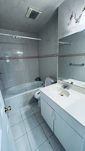 107 John St Photo 1