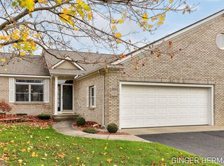 2645 Cedar Grove Ct, Jenison, MI 49428