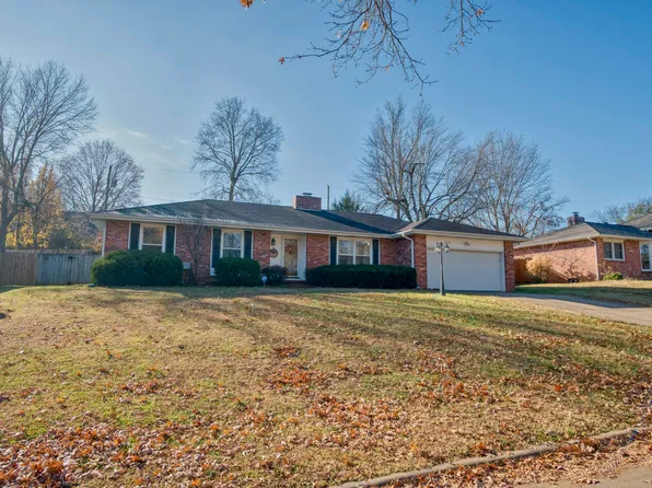 2356 E Cherryvale Street, Springfield, MO 65804