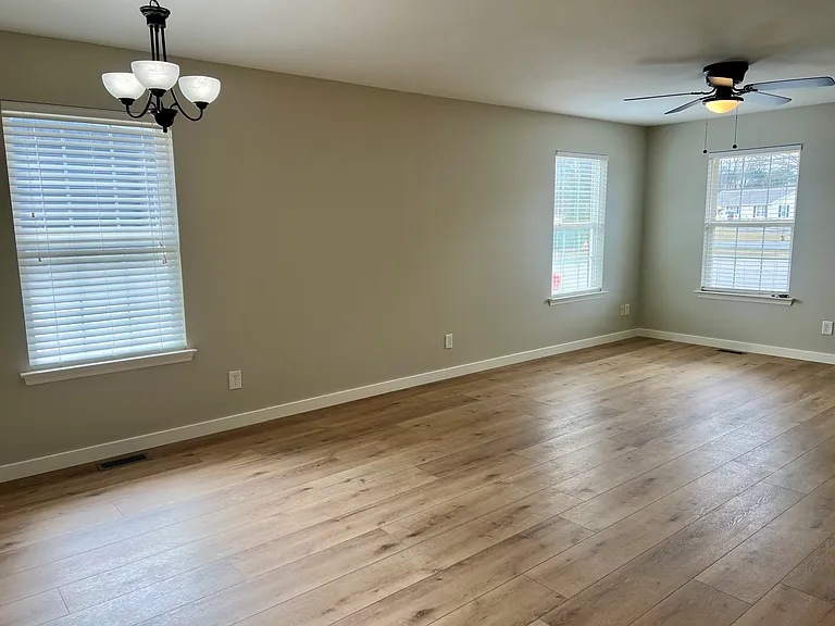 352 Sunset Dr NW — Photo 10