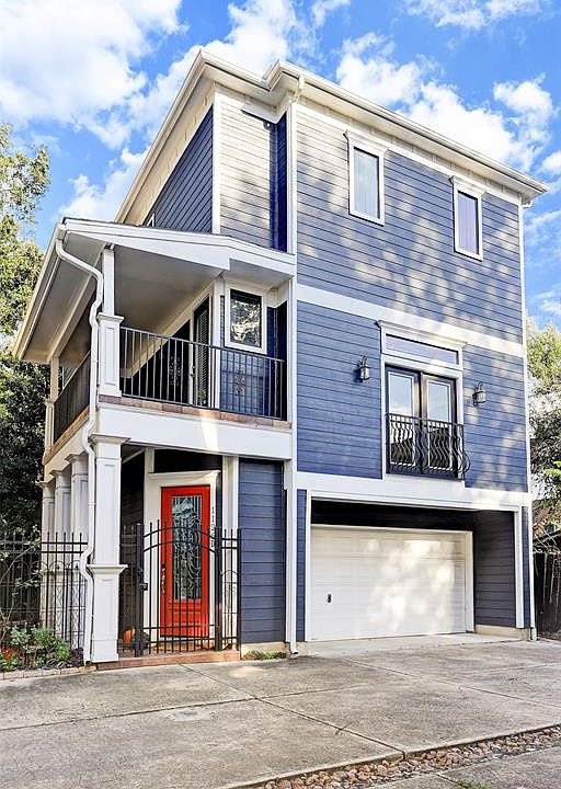 The Terraces at Shady Acres is a small, quaint community with eight beautiful townhomes!