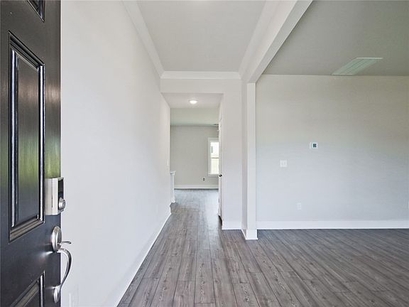 4th image of 509 Glencorse Dr