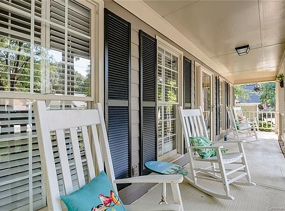 3rd image of 8822 Oakham St