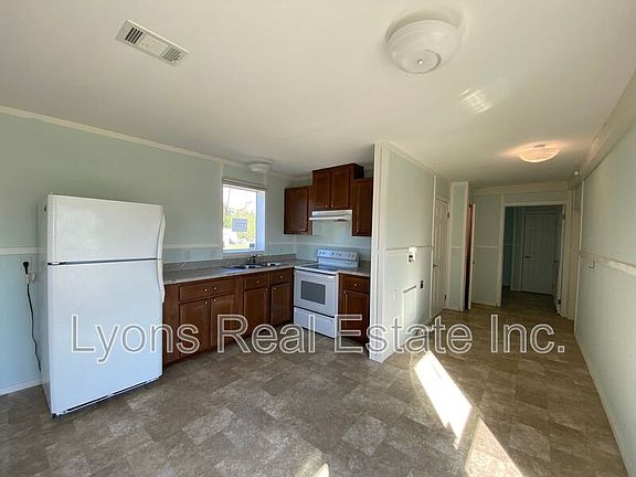 5th image of 8086 Heck Dr #17