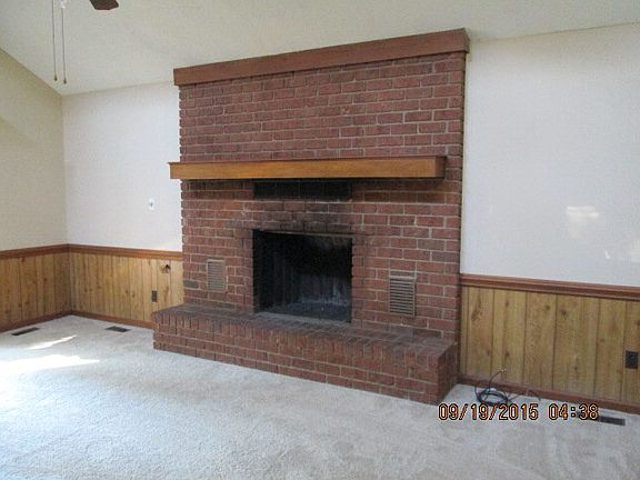 4th image of 1117 Birchwood Dr
