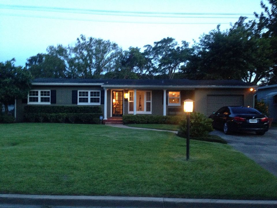 1st image of 210 W Spruce St