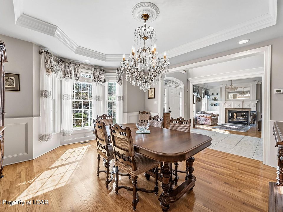 m*。様 House on the Hill heart　ロンパース　80 Historic 1884 Dempwolf-Hafer House Reduced to $800K in Abbottstown