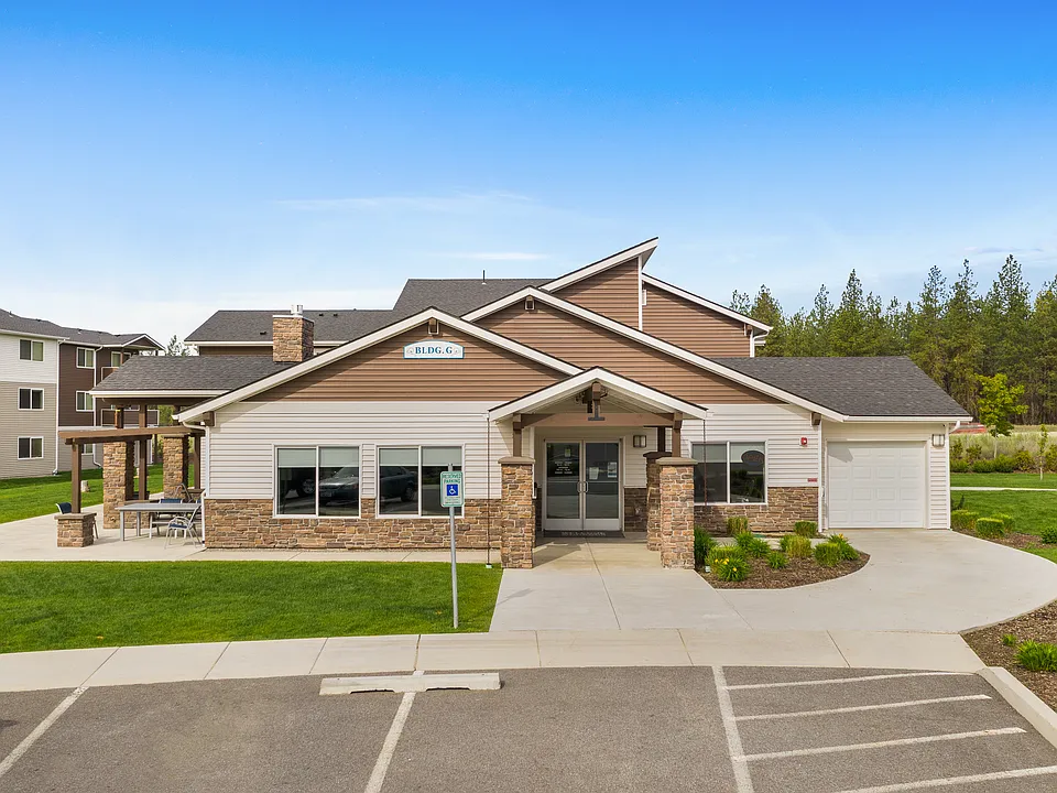 Blue Point Apartments