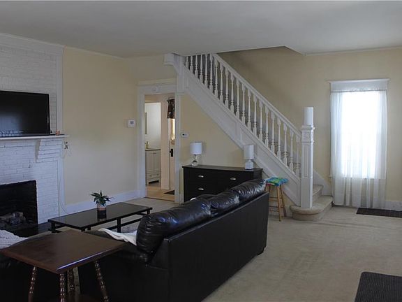 2nd image of 10 Delancey Dr