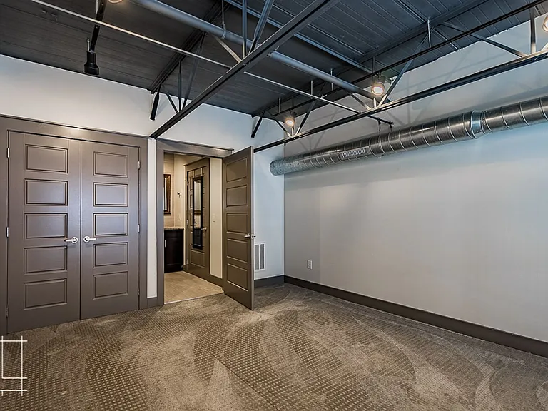 Wonder Bread Lofts — Photo 73