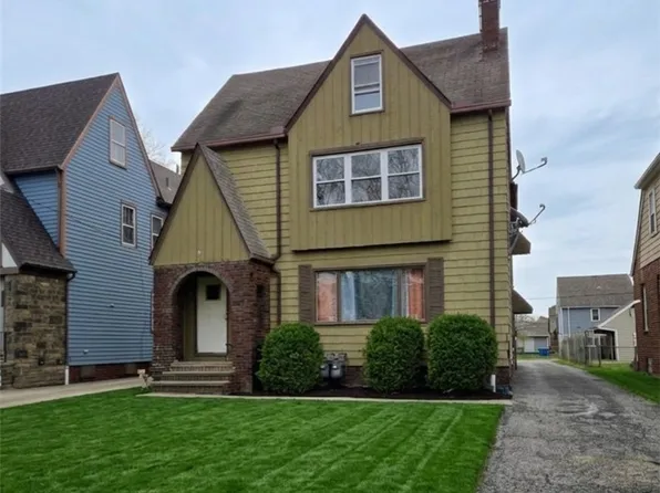 841 Hoover Rd, Cleveland, OH 44119