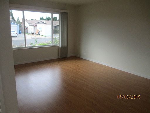 4th image of 4743 Loretta Way