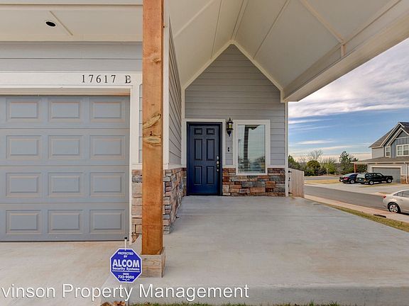 3rd image of 17617 Hampton Park Dr #B