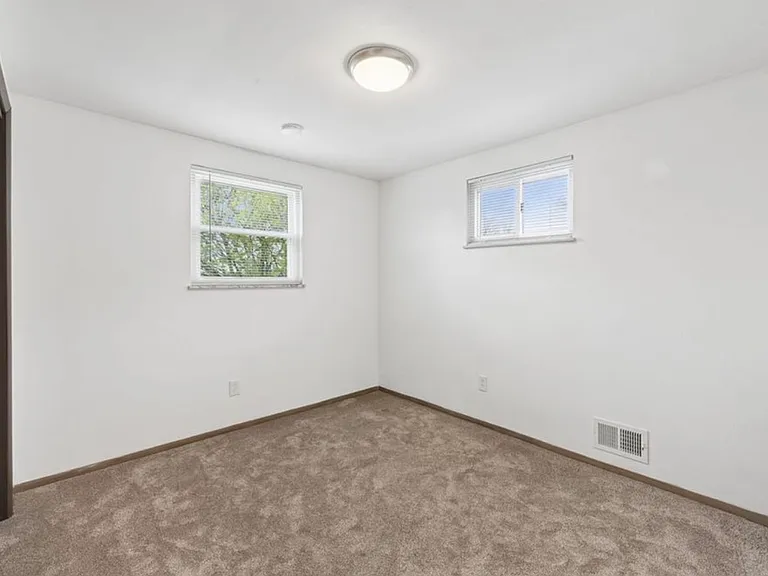 403 Homewood Ave — Photo 5