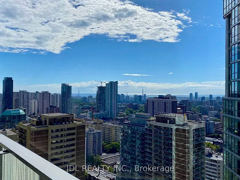 42 Charles St E #2803 — Photo 6