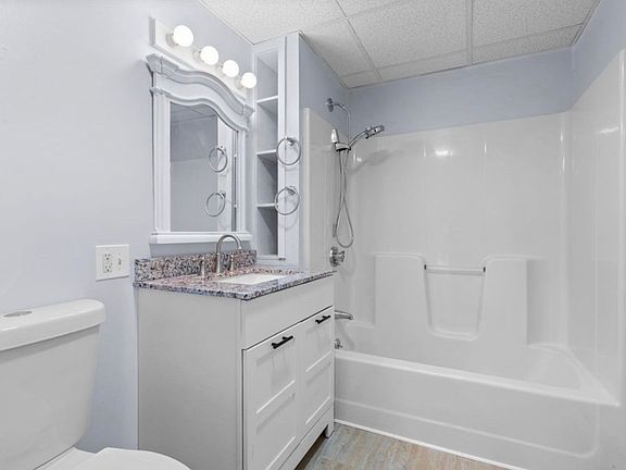 5th image of 583 Burt Hill Rd