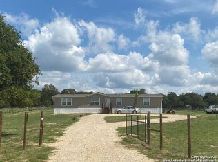 122 Rolling Hills Dr, La Vernia, TX 78121