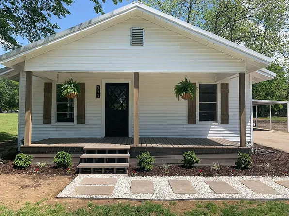 513 S Main St, Bogata, TX 75417