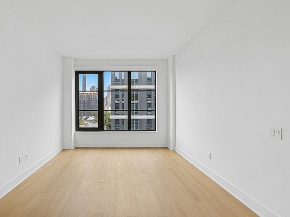 3rd image of 499 President St #716