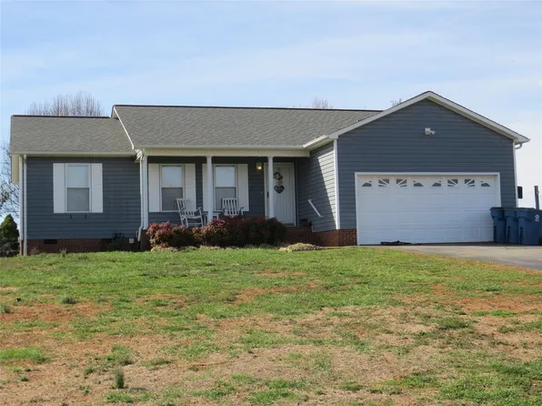 4715 Dalena Dr, Claremont, NC 28610