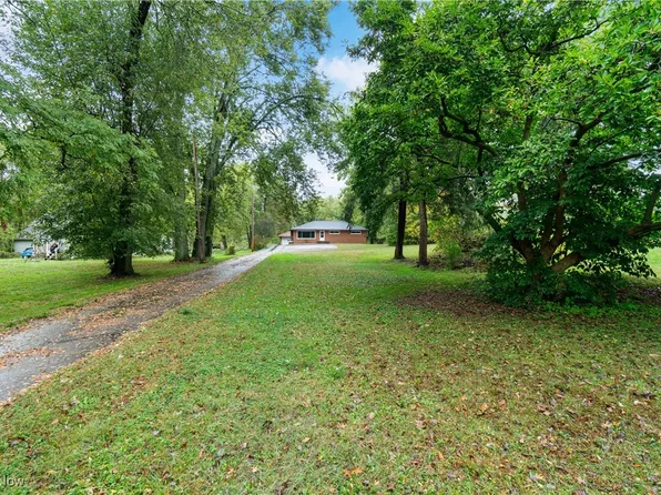 2099 Greensburg Rd, North Canton, OH 44720