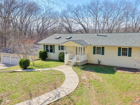 4th image of 369 Mullins Rd