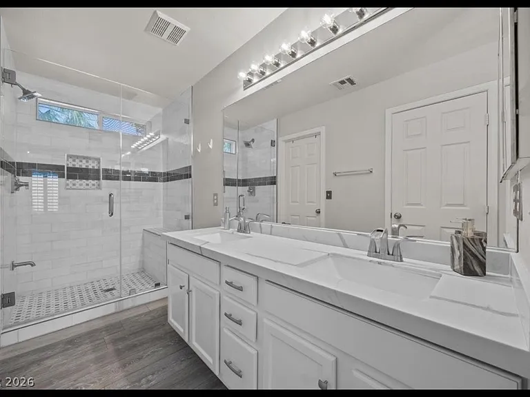 2607 Heathrow St — Photo 6