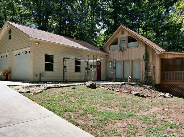 154 Silvery Ln, Liberty, SC 29657