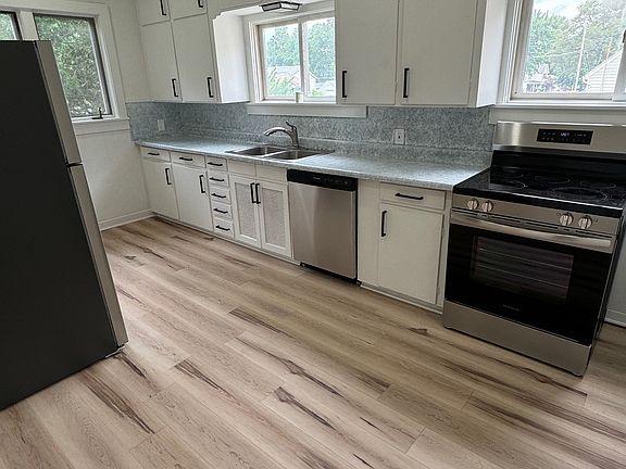 3rd image of 514 W Shiawassee Ave #1