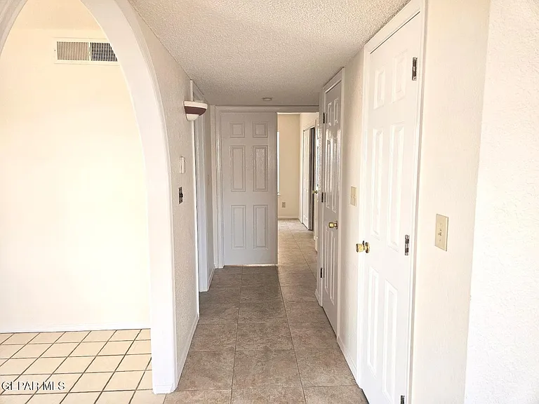 7700 Dianjou Dr — Photo 5