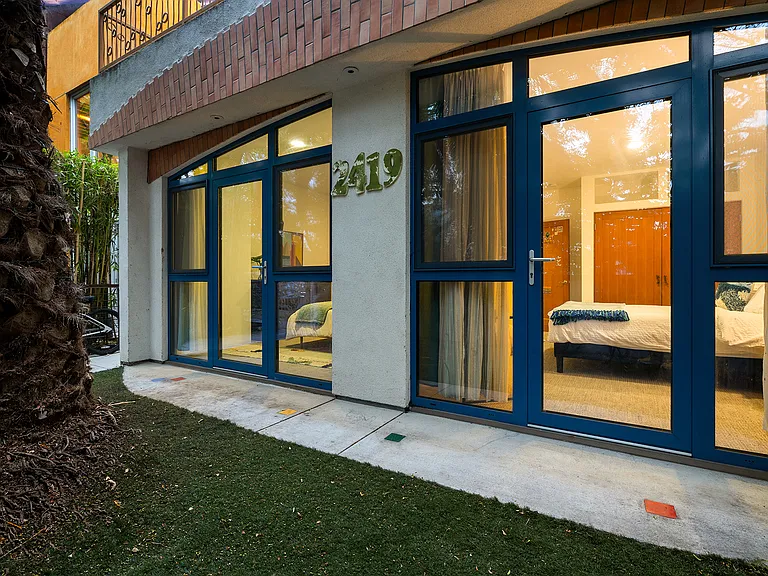 2419 Ocean Ave — Photo 41