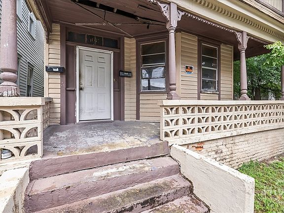 2nd image of 108 W 32nd Street