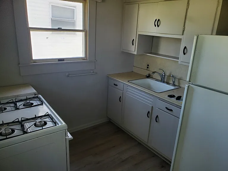 2102 S Scott St — Photo 7