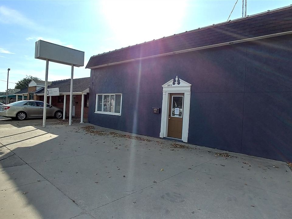 1811 W 6th Exterior 1