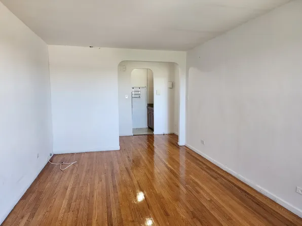 12325 82nd Ave APT 5C, Jamaica, NY 11415