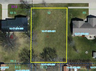 1018 Park Ter, Paxton, IL 60957
