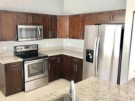 2nd image of 3965 NE 15th St