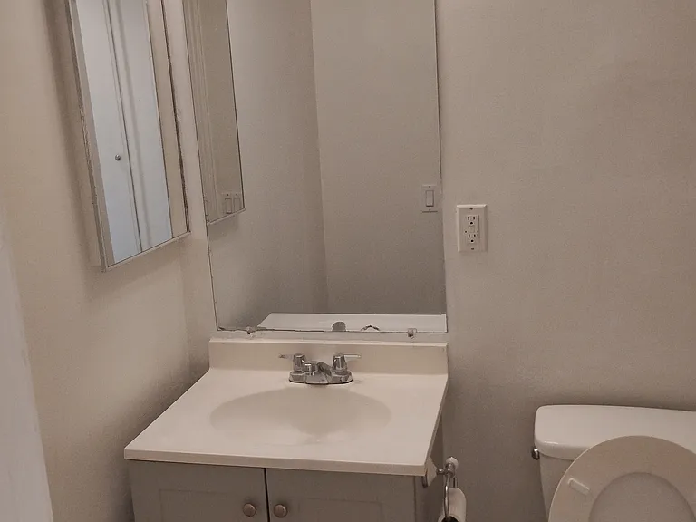 22122 Van Buren St — Photo 31